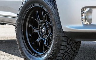 Tech D670, Matte Black, 18x9 (ET+1) (D67018907550 / JM-07346 / Fuel Off-Road)