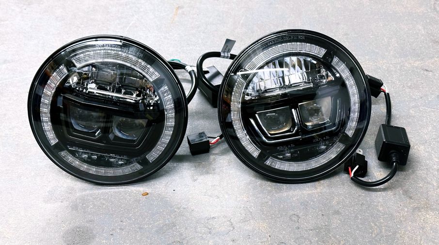7" Lynx Halo - LED Sealed Beam Headlights, RHD (DA3462 / JM-06658/A / Britpart)