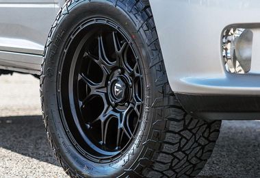 Tech D670, Matte Black, 18x9 (ET+1) (D67018907550 / JM-07346 / Fuel Off-Road)