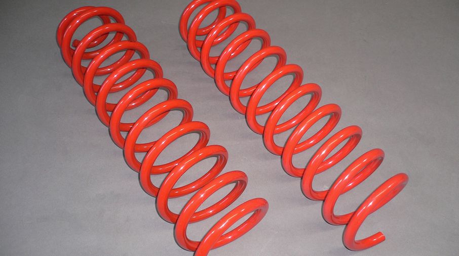 Front Coil Springs, TJ, 4" Lift (Pair) (76037 / JM-01921 / trail master)