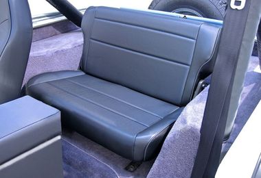 Fold & Tumble Rear Seat, Blk, 76-95 CJ & Wrangler (13462.01 / JM-03357 / Rugged Ridge)