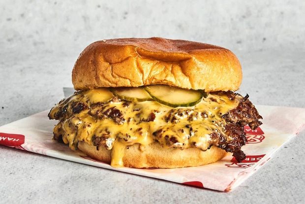 SMASHED IT: Oslo-born burger joint Doug's to open new location on Oxford Road