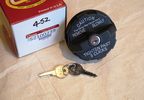 Locking Fuel Cap (YJ, TJ & XJ) (82400041 / JM-00452 / Crown Automotive)