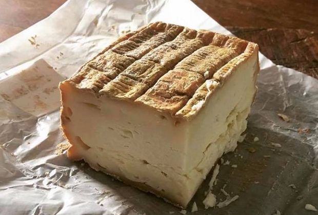 Book now for New Market Dairy's ‘Cheese and Wine Friday’ in Altrincham