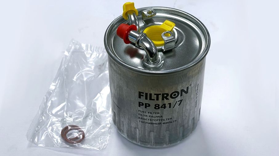 Fuel Filter, WK, XK (Diesel) (5175429AB / JM-06135 / Allmakes 4x4)