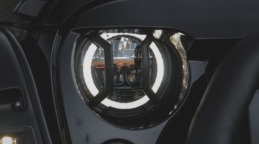 7" Lynx Halo - LED Sealed Beam Headlights, RHD (DA3462 / JM-06658/B / Britpart)