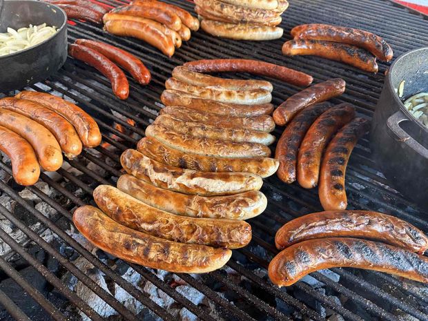 NEXT MONTH: All the food & drink at this year's Góbéfest