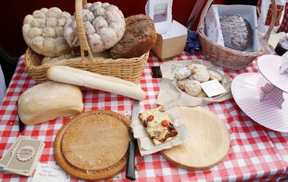 Book now: Pop-Uprising Vegetarian + Vegan banquet in Longford Park