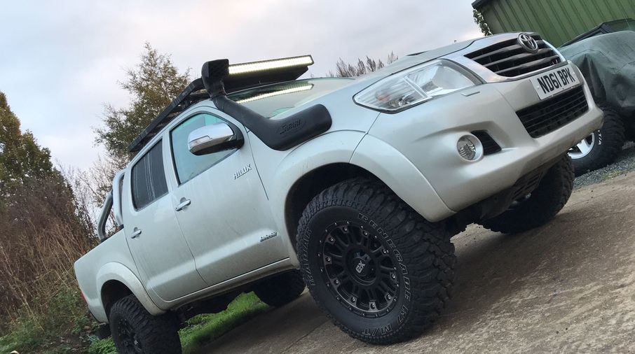 Safari Snorkel, Hilux 3.0D (1115) (SS122HF) Storm Customs Offroad
