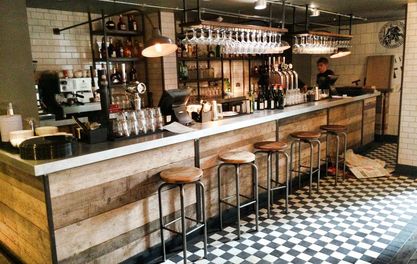 Beef and Pudding dining pub opens with a £98 rib roast