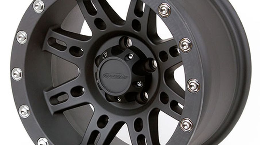 Series 7031 Alloy Wheel, 15X8 Black (7031-5865 / JM-03140/J / Pro Comp) .