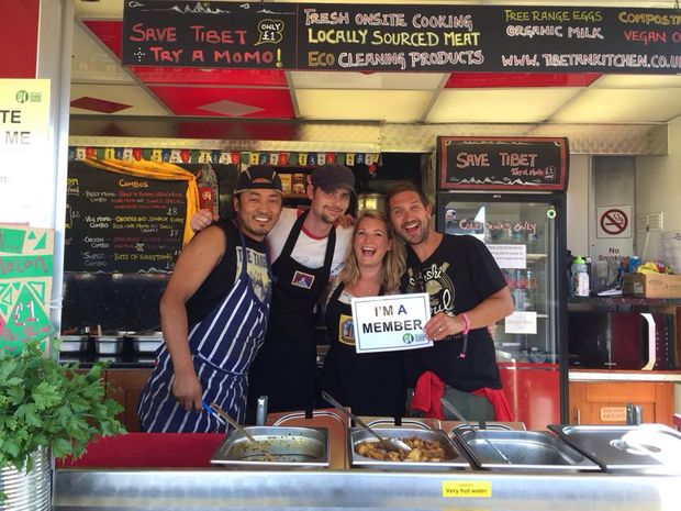 MANCHESTER PICNIC – FOODIE FUN IN THE SUN (FINGERS CROSSED)