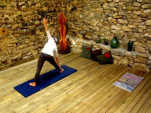 yoga practice at the Abella Eco-Refugi