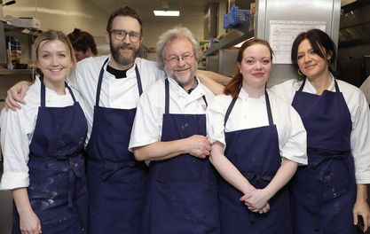 Too Many Critics dinner raises £23,000+… now for Nepal