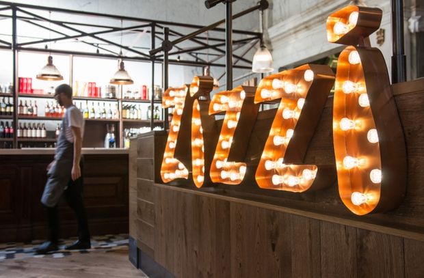 JOIN ZIZZI AS THEY STAND UP TO CANCER 