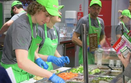 Pita Pit opens on Deansgate – healthy fast food that makes the perfect lunch