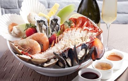 Bank Holiday Seafood And Wine Festival at Hearth Of The Ram