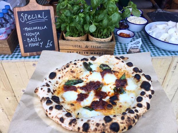 Bank Holiday foodie bonanza at Lowry Outlet’s Three day Makers Market