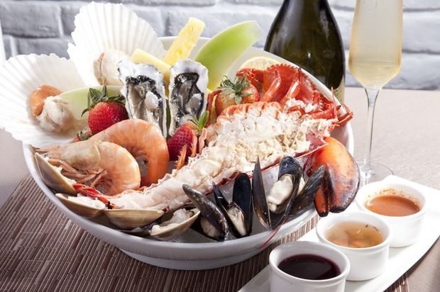 Bank Holiday Seafood And Wine Festival at Hearth Of The Ram